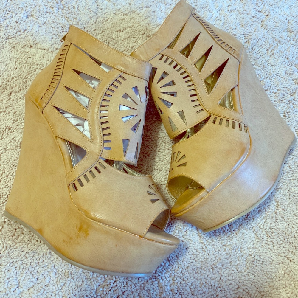Wedges Sz 8.5 - Never Worn